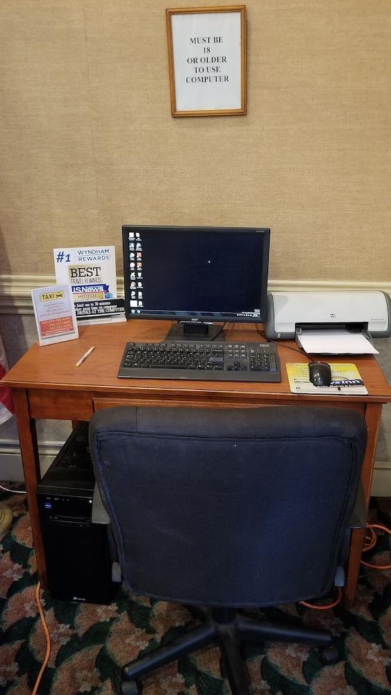 Days Inn West Memphis Esterno foto